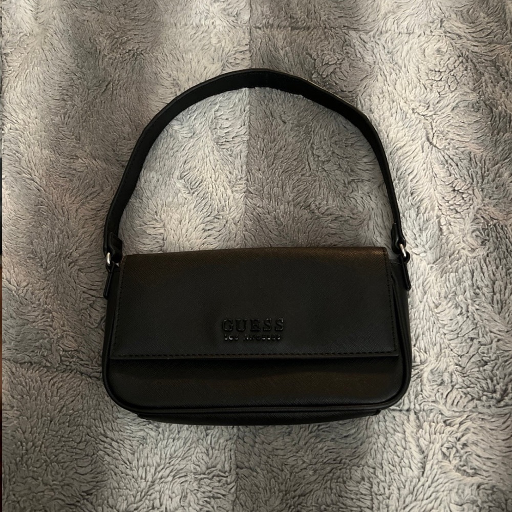 SOLD-GUESS black shoulder bag